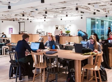 Business center  30 Churchill Place  E14 5EU East London