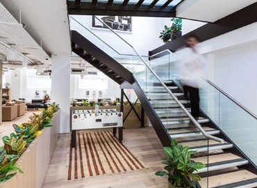 200 m² Business center property available to rent in City of London, 52 Bedford Row (WC1R 4LR) - 0 | MatchOffice.com