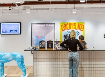 Business center 2 Minster Court EC3R 7BB The City of London