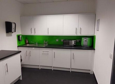 10 m² Serviced office in Surrey, London Road 377-399 (GU15 3HL) - 2 | MatchOffice.com