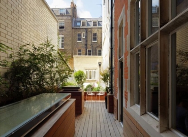 Business centre  in The City of London, 15 Stratton Street, 100 m² - MatchOffice.co.uk