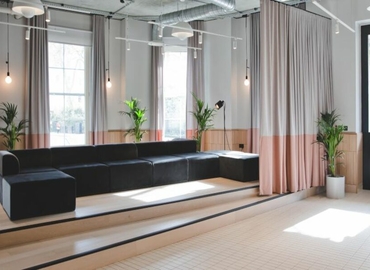 Business centre  in The City of London, 84 Eccleston Square, 100 m² - MatchOffice.co.uk