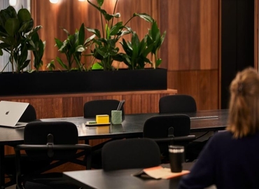  Business center  in East London, One Canada Square Canary Wharf, 10 m² - MatchOffice.co.uk