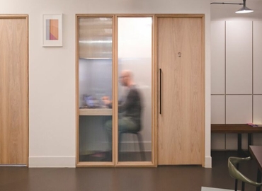 Business Centre in The City of London, Lloyd's Avenue 3, 10 m² - MatchOffice.co.uk