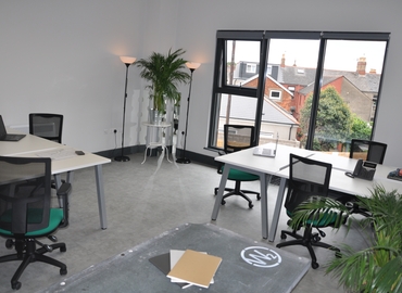  Work space in Cardiff, Wellington Street, 400 m² - MatchOffice.co.uk