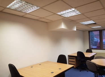 40 m² Serviced office in High Wycombe, 6 Buckingham Place (HP13 5HW) - 1 | MatchOffice