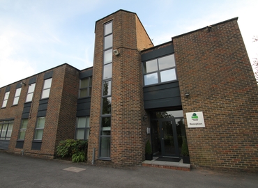 44 m² Co-working  in High Wycombe, Wellington Road (HP12 3PR) - 1 | MatchOffice