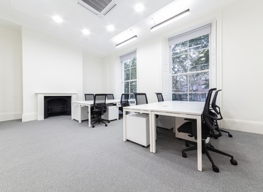 165 m² Business center in The City of London, 14-17 Red Lion Square (WC1R 4QH) - 0 | MatchOffice.com