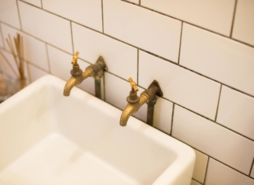 Business center 6-8 Bonhill Street EC2A 4BX The City of London