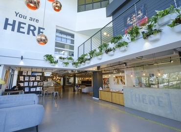 Business center 470 Bath Road BS4 3AP Bristol