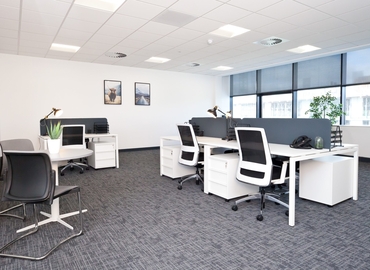  Business center  in Edinburgh, 4-5 Lochside Way, 1615 m² - MatchOffice.co.uk