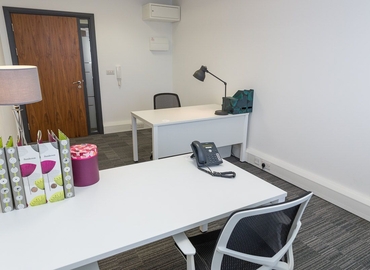 Business center Wilton Dr, Tournament Fields CV34 6RG Warwickshire