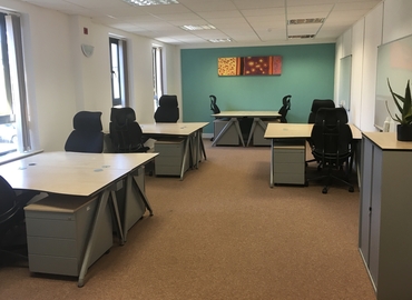 Business center Tetbury Road, Cirencester GL7 6JJ Gloucestershire
