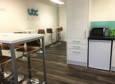 Business centre  in West London, 1000 Great West Road, 10 m² - MatchOffice.co.uk