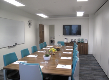  Meeting room for rent in West London, The Mille, 20 m² - MatchOffice.co.uk