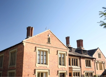  Business center  in Leeds City Centre, Brookfield Park, 90 m² - MatchOffice.co.uk