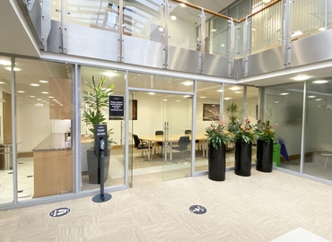 Meeting room in Leeds City Centre, Brookfield Park, 45 m² - MatchOffice.co.uk