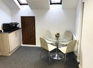 300 m² Business center in Surrey, No.8 Grosvenor House (KT11 3DY) - 4 | MatchOffice.com