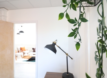 43 m² Serviced office in Cardiff, 2 - 10 Holton Road (CF63 4HD) - 4 | MatchOffice.com