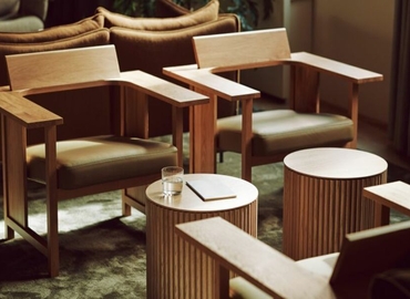  Meeting room hire in The City of London, Red Lion Square 12, 10 m² - MatchOffice.co.uk