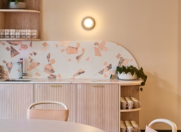 12 m² Conference room in City of Westminster, Regent Street 222 (W1F 7HU) - 13 | MatchOffice