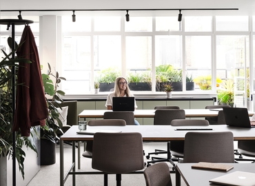  Coworking space in The City of London, Wardour Street 151, 10 m² - MatchOffice.co.uk