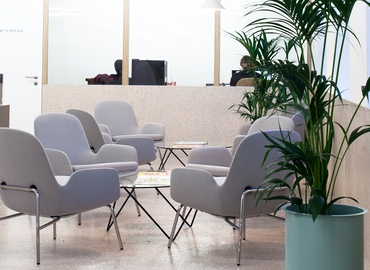  Meeting room for rent in The City of London, Islington High Street, 12 m² - MatchOffice.co.uk