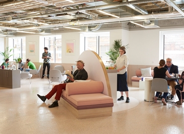  Work space in The City of London, Islington High Street, 12 m² - MatchOffice.co.uk