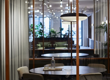  Business center  in East London, One Canada Square Canary Wharf, 10 m² - MatchOffice.co.uk