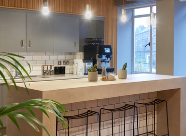 Business centre  in Leeds City Centre, Aire Street 1, 10 m² - MatchOffice.co.uk