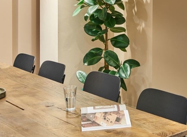  Work space in Leeds City Centre, Aire Street 1, 10 m² - MatchOffice.co.uk