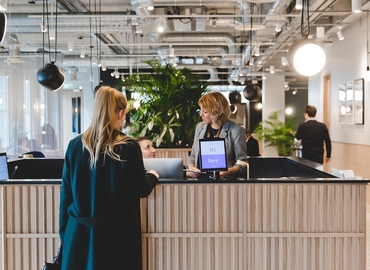  Coworking space in The City of London, Eccleston Square 84, 10 m² - MatchOffice.co.uk