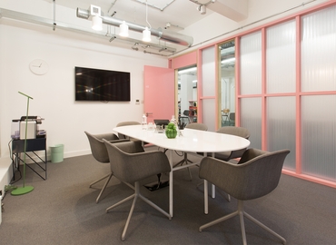Meeting room in The City of London, Whitechapel High Street 133, 10 m² - MatchOffice.co.uk