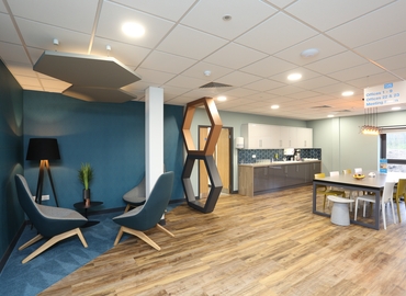 10 m² Coworking space  in Leeds City Centre, Turnberry Park Road (LS27 7LE) - 5 | MatchOffice