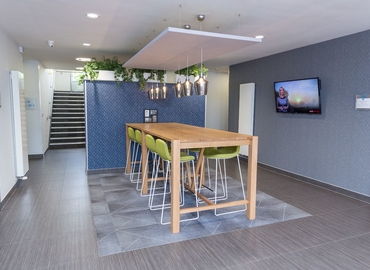 12 m² Meeting room in Warwickshire, Wilton Dr (CV34 6RG) - 1 | MatchOffice