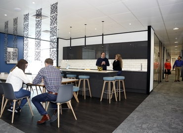 Meeting room hire in Reading, Abbey Street, 12 m² - MatchOffice.co.uk