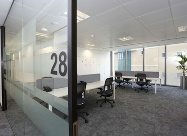  Meeting room hire in Reading, Abbey Street, 12 m² - MatchOffice.co.uk