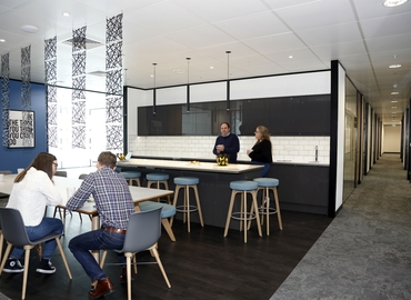 Meeting room in Reading, Abbey Street, 12 m² - MatchOffice.co.uk