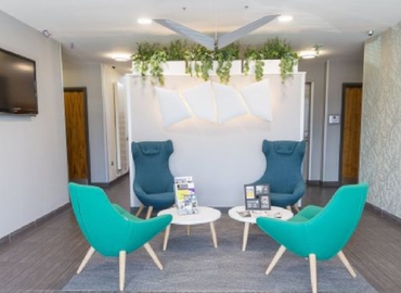  Meeting room hire in Wiltshire, Kembrey Park, 12 m² - MatchOffice.co.uk
