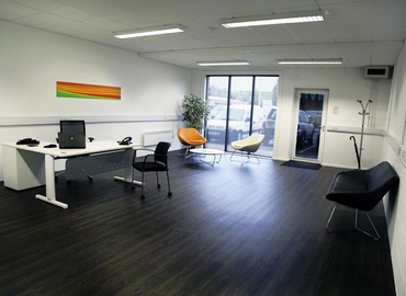 12 m² Convention center in Gloucestershire, Waterwells Drive Kestrel Court (GL2 2AT) - 5 | MatchOffice.com