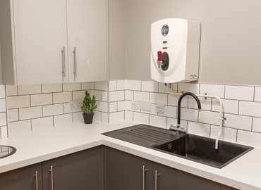 12 m² Conference hall in Gloucestershire, Waterwells Drive Kestrel Court (GL2 2AT) - 8 | MatchOffice.com