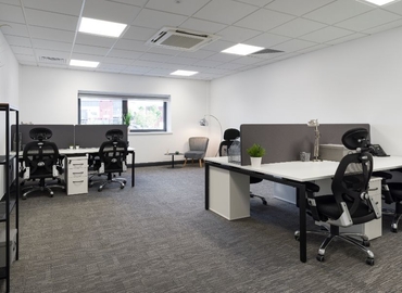  Meeting room for rent in Leeds City Centre, Turnberry Park Road, 12 m² - MatchOffice.co.uk