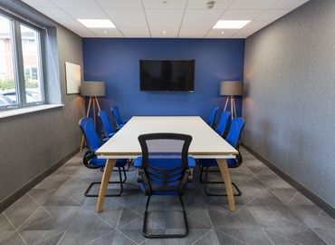 Meeting room in Warwickshire, Plato Close, 12 m² - MatchOffice.co.uk