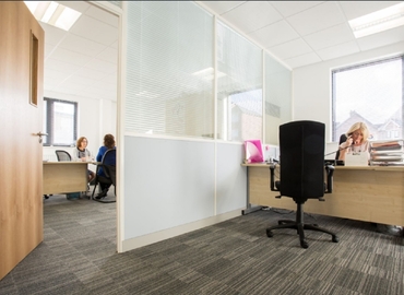 12 m² Conference room in Oldbury, Broadwell Road 422 (B69 4BY) - 3 | MatchOffice