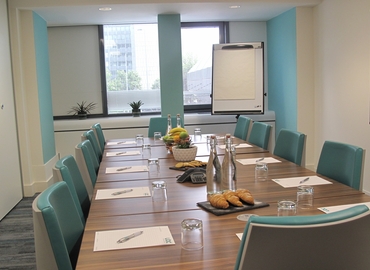 10 m² Business space in Brentford, The Mille (TW8 9DW) - 0 | MatchOffice.com