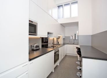 Virtual business address in Aberdeen, 2 & 7 Queen’s Gardens (AB15 4YD) - 3 | MatchOffice