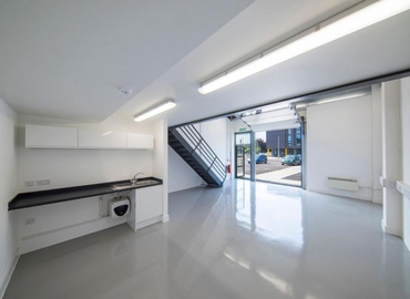  Meeting room for rent in West Sussex, Terminus Road, 12 m² - MatchOffice.co.uk