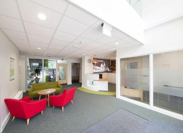 Meeting room in West Sussex, Terminus Road, 12 m² - MatchOffice.co.uk