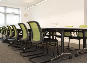 Business centre  in West Sussex, Little High Street, 12 m² - MatchOffice.co.uk