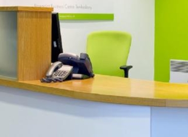 Business Centre in Gloucestershire, Oakfield Close, 12 m² - MatchOffice.co.uk